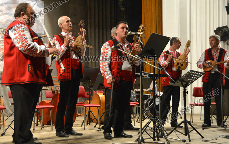 Три оркестъра и двама виртуози на бис в читалище „Заря“