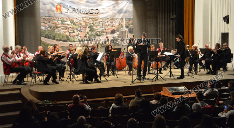 Три оркестъра и двама виртуози на бис в читалище „Заря“