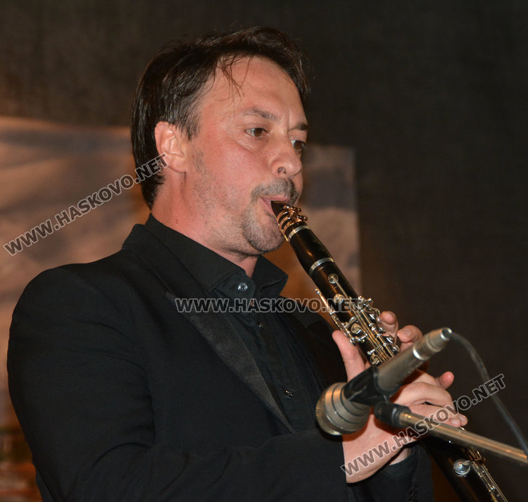 Три оркестъра и двама виртуози на бис в читалище „Заря“