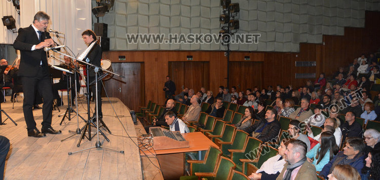 Три оркестъра и двама виртуози на бис в читалище „Заря“