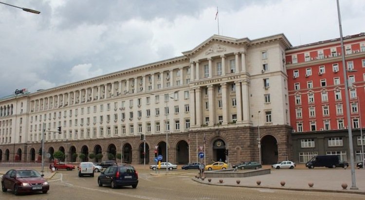 Правителството отчете резерв от 10,3 млрд. лв. и дълг от 23,5 млрд. лв. за 2017 г.