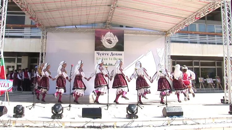 Над 100 гайди и лазерно шоу за второто издание на фестивала "Чуйте Девин"