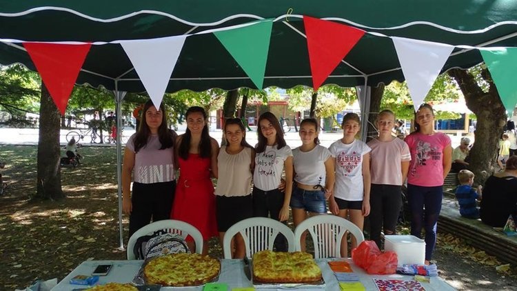 Кърджалийчета дариха фондация „Искам бебе”