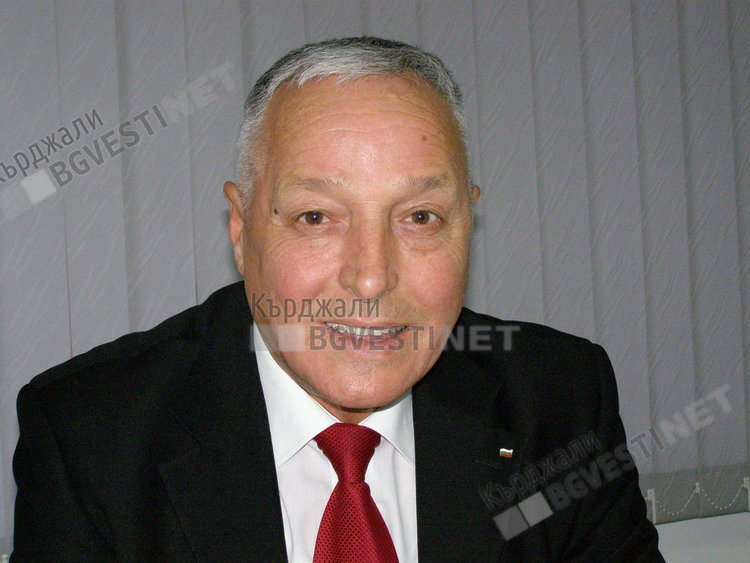 Назми Мюмюн