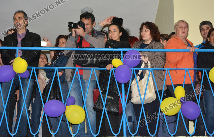 100 нови рицари на знанието положиха клетва в училище „Хр. Смирненски“