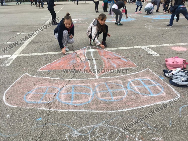 100 нови рицари на знанието положиха клетва в училище „Хр. Смирненски“