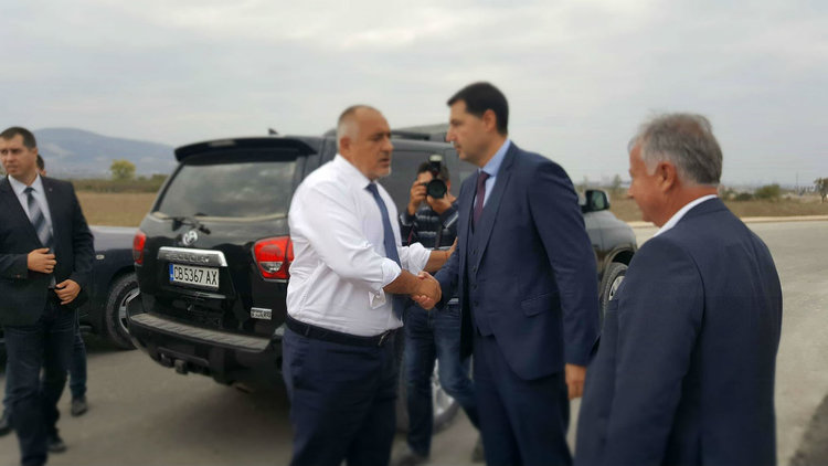 Бойко Борисов провери на място ремонта в Мулдавския манастир и дейностите по разширяването на пътя Пловдив - Асеновград (Видео)