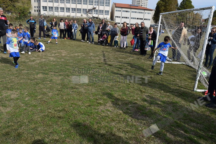 Двеста златни медала за децата на Кърджали, футболна фиеста на стадион „Горубсо”