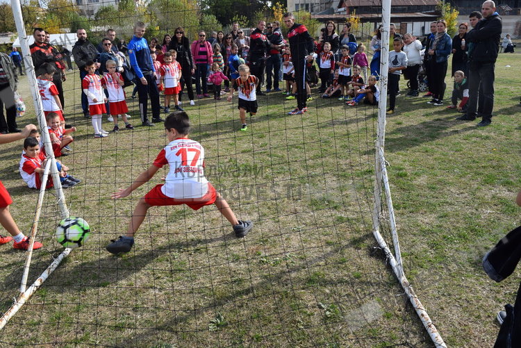 Двеста златни медала за децата на Кърджали, футболна фиеста на стадион „Горубсо”