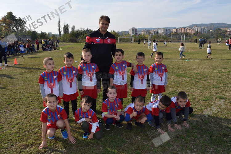 Двеста златни медала за децата на Кърджали, футболна фиеста на стадион „Горубсо”