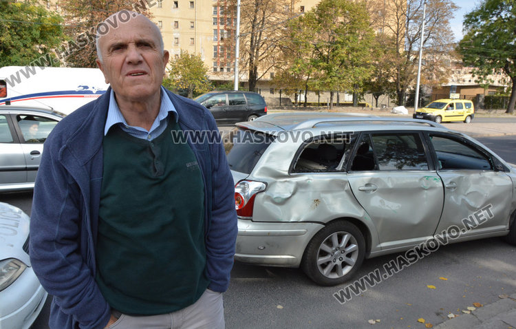 Роми с каруца се забиха в Тойота до Цигарената и офейкаха