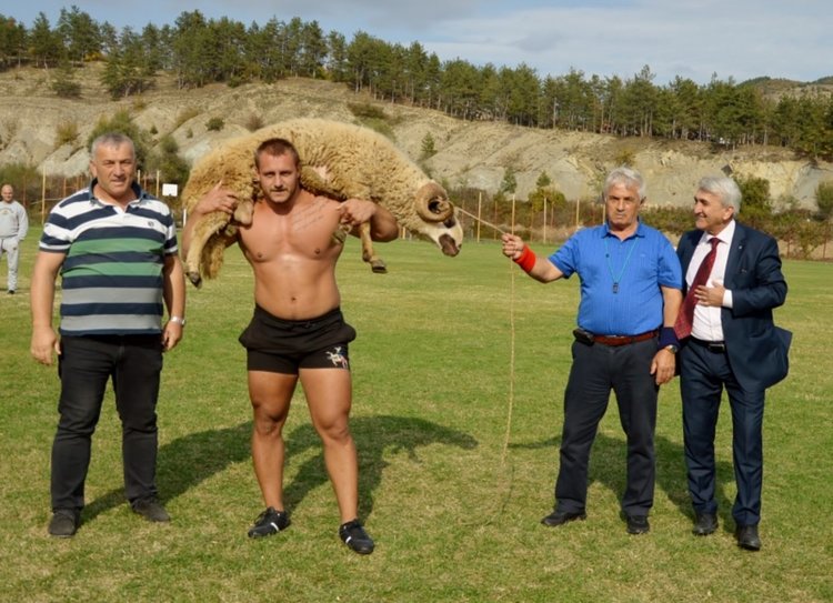 Асен Табаков от Кирково нарами коча от борбите в Черноочене