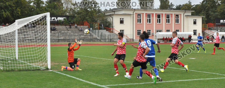 ФК „Хасково 1957“ надделя над „Левски“ (Карлово), сините с автогол