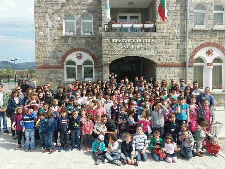 Неделното училище в Кърджали стартира новата учебна година