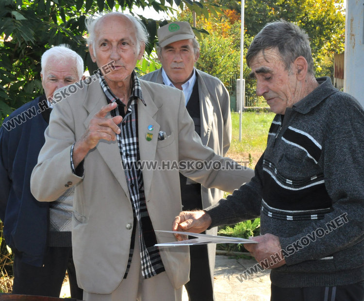 Летци от Узунджово отбелязаха Денят на ВВС и почетоха първия дипломиран бг.авиатор
