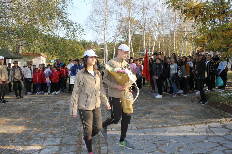 Над 300 ученици от областта поеха по стъпките на българската бойна слава