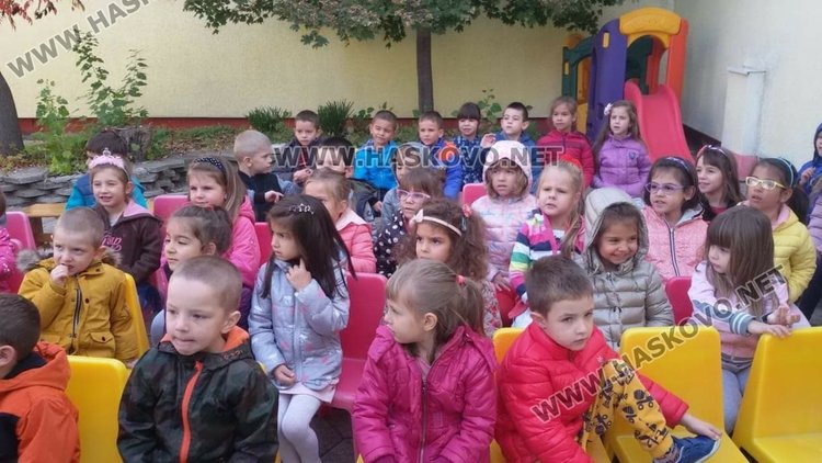  "В приказния свят на джаза" приключи с музикален урок в ДГ "Осми март"