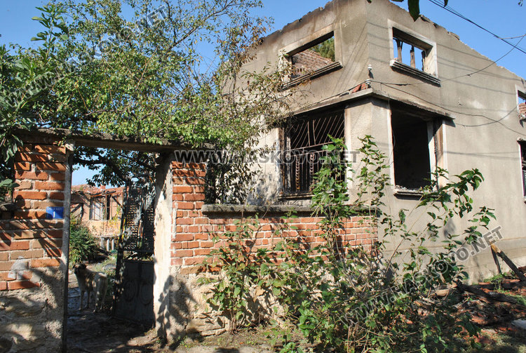 Синът на изгорелите старци в Славяново настанен в психиатрия