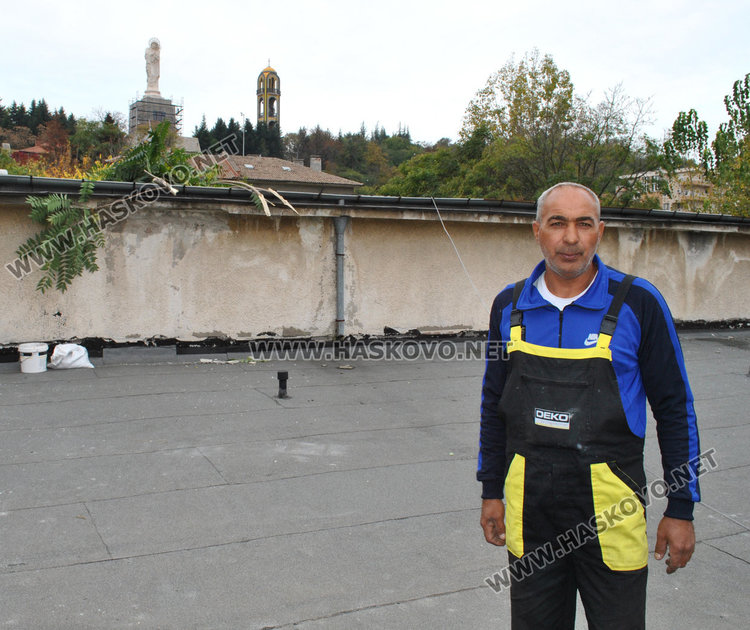 Започна ремонт на покрива на зала „Дружба“