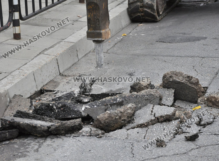 Голяма ВиК авария затвори бул. „Раковски“