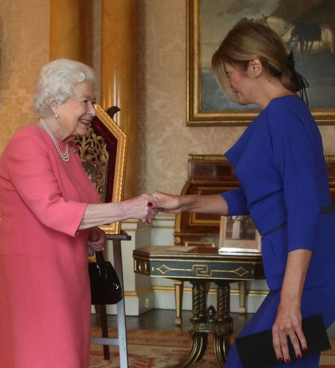 Президентът Радев се представи пред Елизабет II