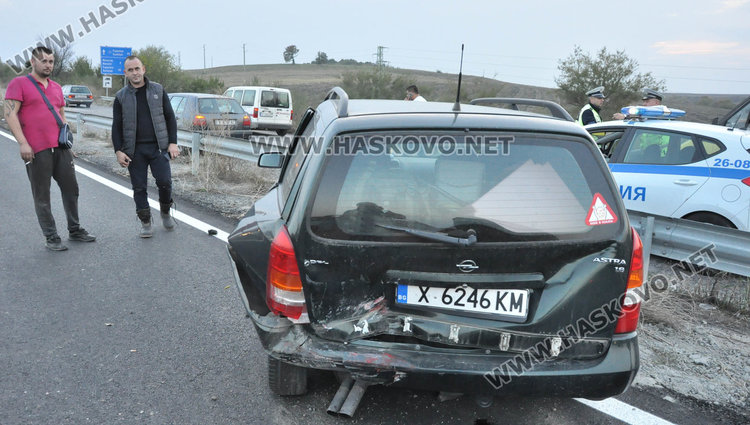 Три коли се нанизаха една в друга на изхода на Хасково към Кърджали
