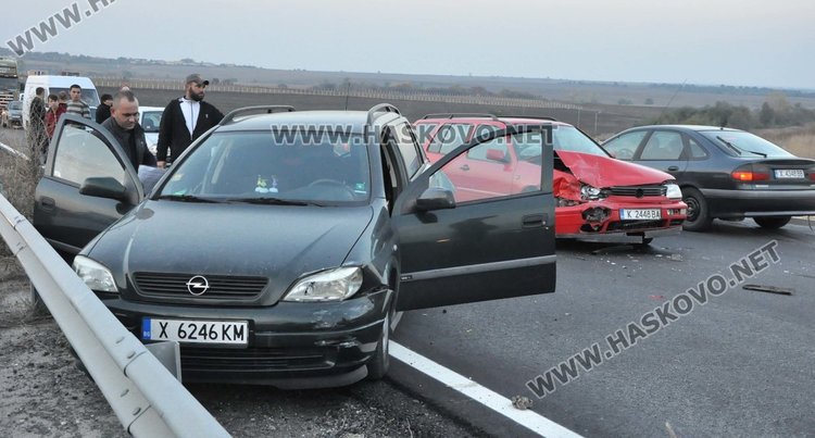 Три коли се нанизаха една в друга на изхода на Хасково към Кърджали