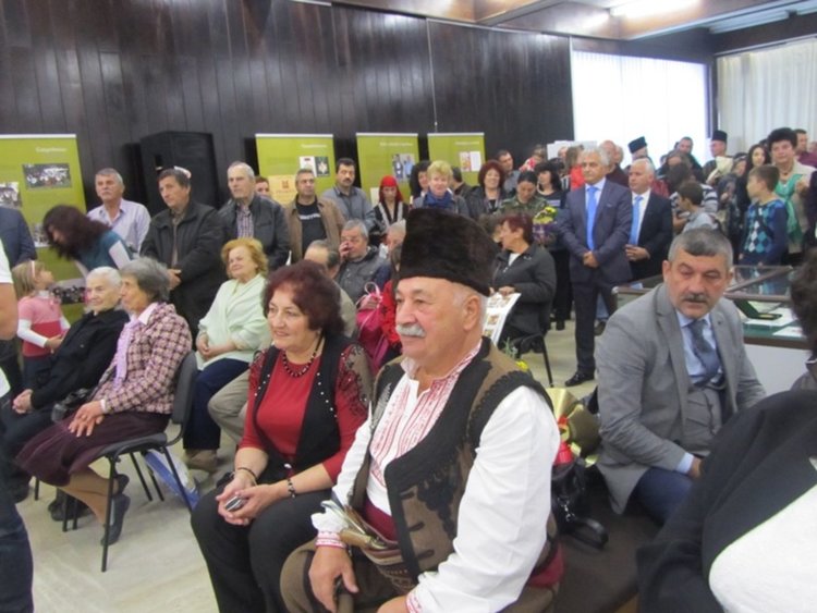 В богата изложба в Музея: Гайдарската традиция в Родопите и майстора на гайдата Костадин Илчев