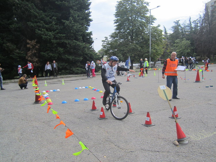 Приключи най-успешната година за първомайския клуб по приложно колоездене