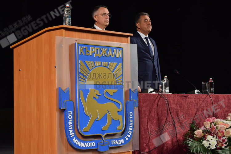 Местният парламент единодушен: Почетен гражданин е д-р Атанас Дафовски