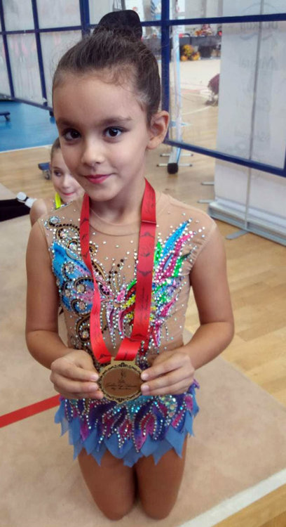 Малките гимнастички от клуб „Калия“ с куп медали от международен турнир
