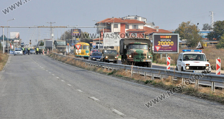 Кола уби  мъж на изхода на Хасково в участъка на ремонта /обновена/