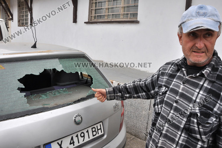 Хасковлия: Потрошиха ми колата в центъра, счупиха чистачките на още 6-7 автомобила