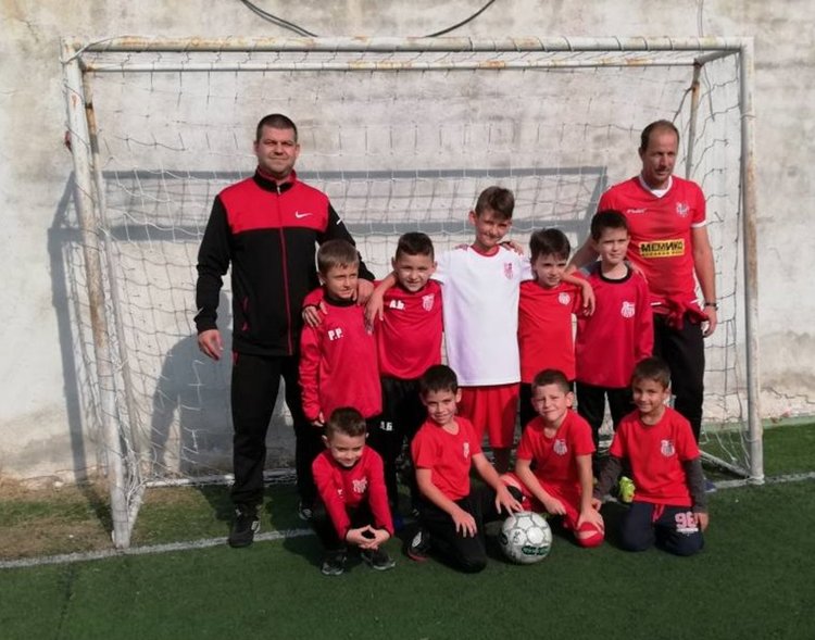 Младите футболисти на АФК „Хасково“ с разгромна победа над „Свиленград“