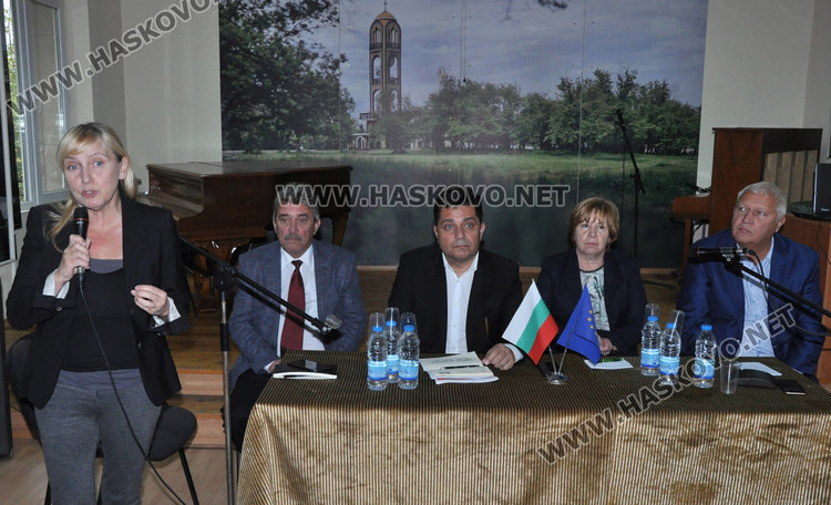 Елена Йончева: Майките са само началото, предстои да излязат и бащите