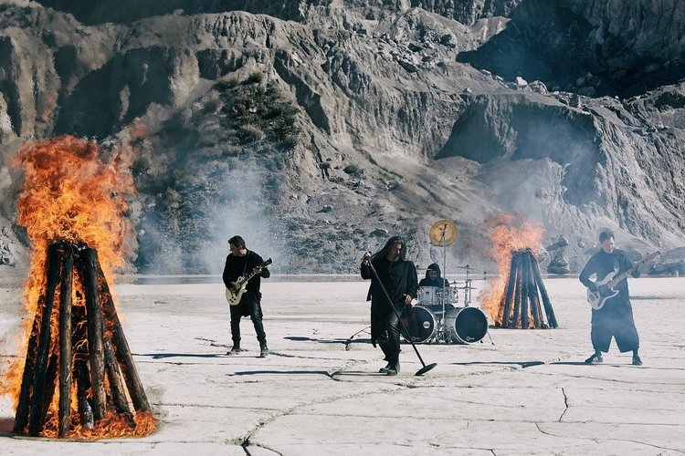 Б.Т.Р.  - Никога преди (видео)