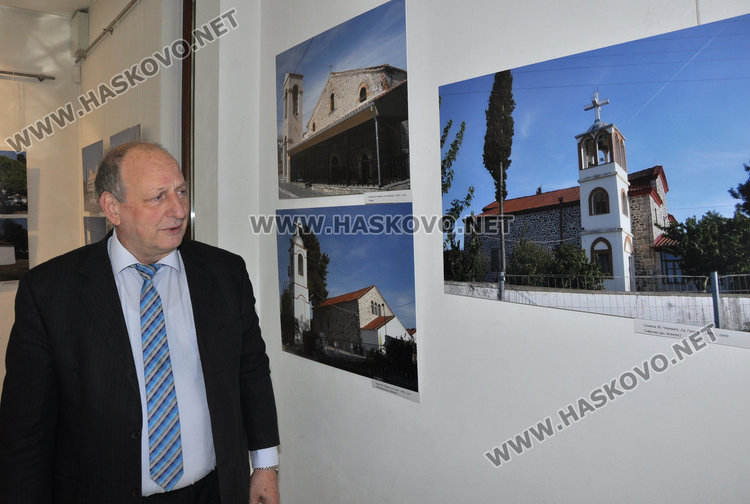 Шалапатов показва 41 църкви от Беломорска Тракия във „Форум“