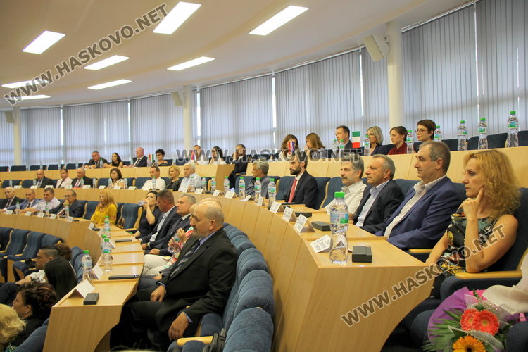 Подменят общинските представители във волейболния и футболния клуб на Димитровград