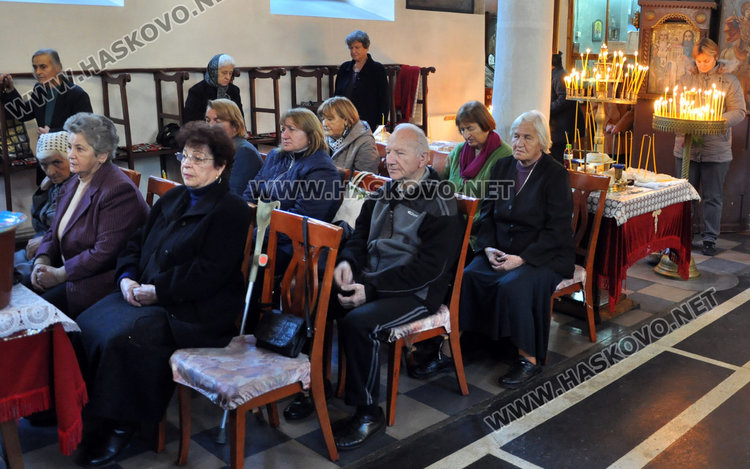 Димитровден е, честито на всички именици!