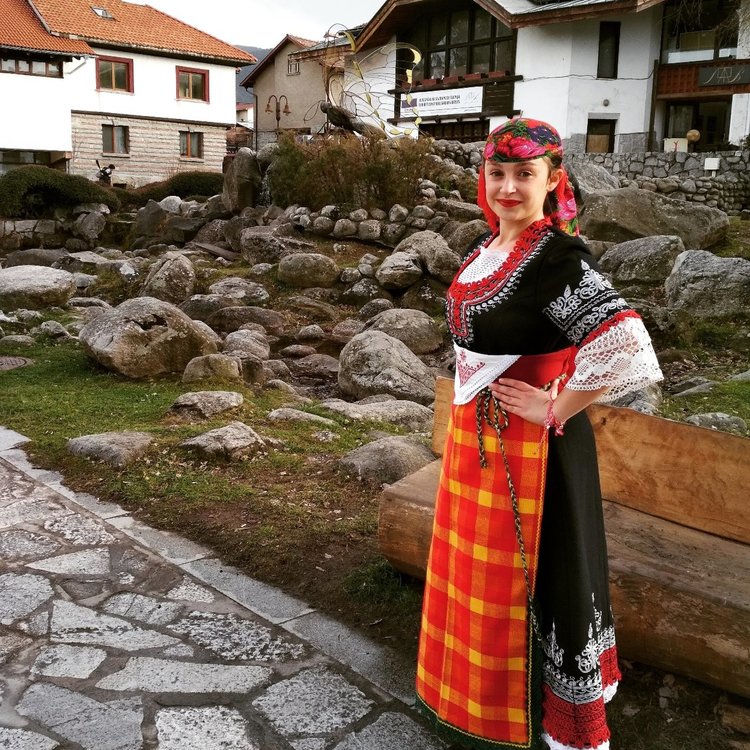 Утре е крайният срок за участие в конкурса "Аз раста патриот"