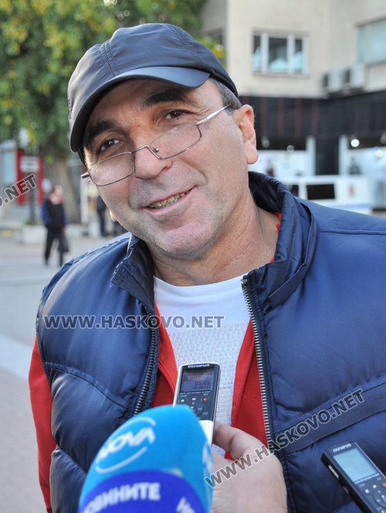 Иван Иванов