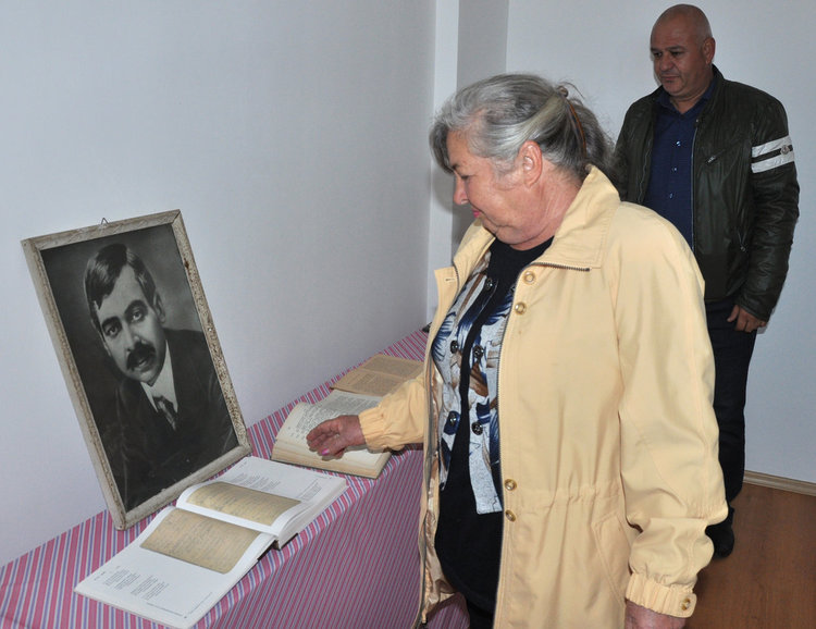 От 8 до 80-годишни се включиха в рецитаторския конкурс, посветен на Яворов в Скобелево