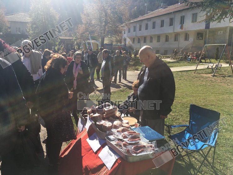 Не липсваха и деликатеси от месо