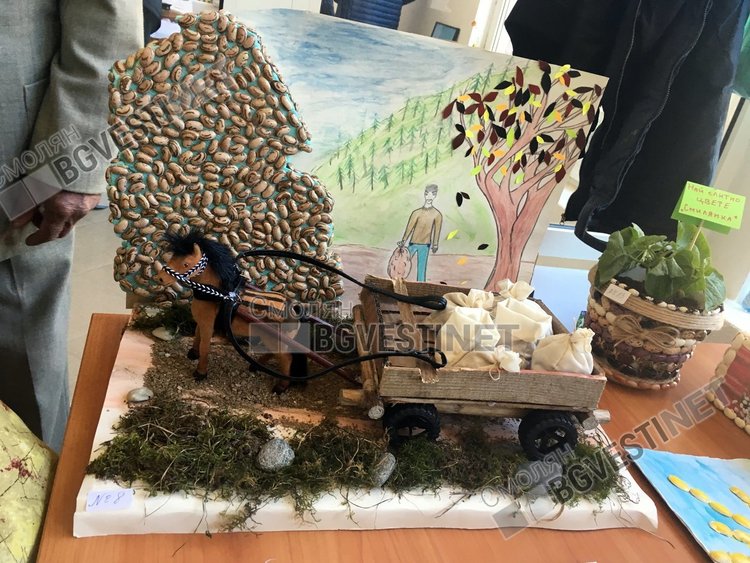 Сто и седем вида фасул показаха в Смилян, стотици хапнаха вкусен курбан за празника на Смилянския боб