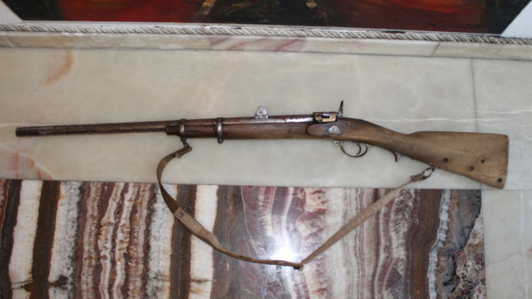 Баневи източвали пари през офшорки 