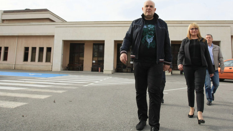 Баневи източвали пари през офшорки 