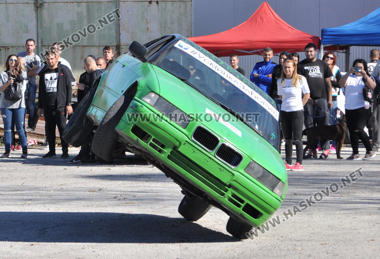 Пилоти от три града запалиха гуми в каузата за бебето Борил
