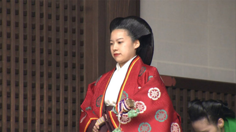 Принцеса се сбогува с императорското семейство, за да се омъжи за "обикновен японец"