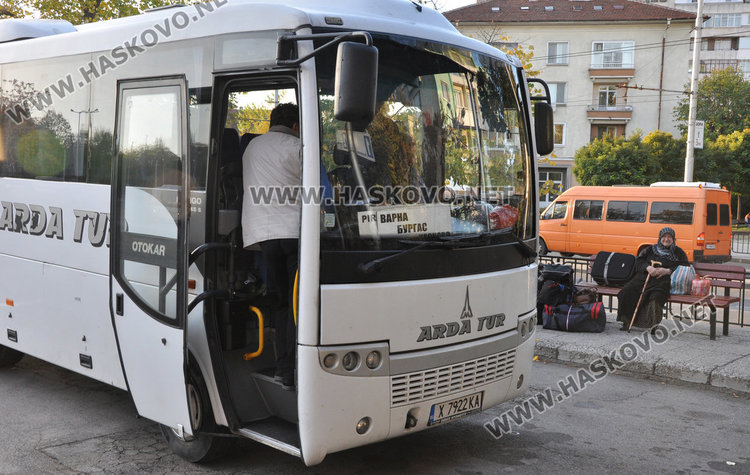 Спряха автобусите от Хасково, превозвачите очакват реакция от общините