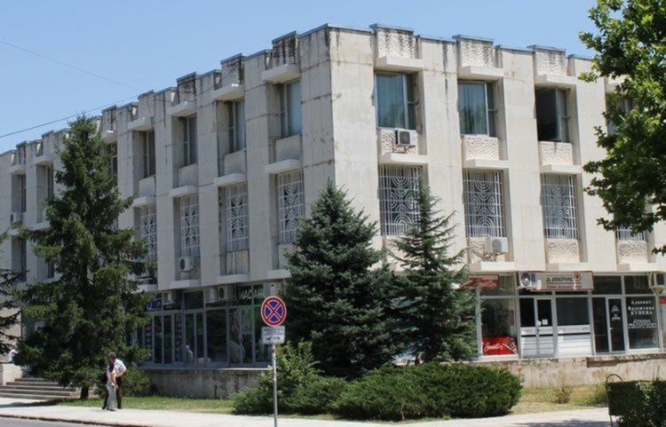 Психолог и учител в детска градина търси бюрото по труда в Димитровград